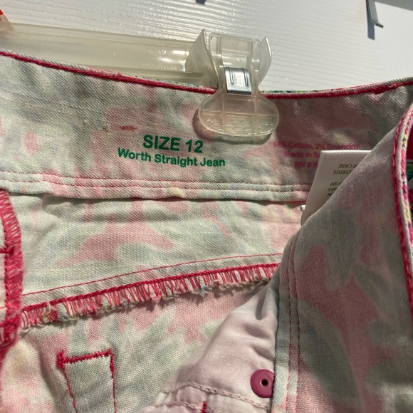 Lilly Pulitzer jeans. These jeans are so cute and are stretchy! - Picture 4 of 4
